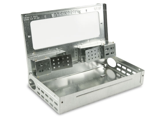 Learn more about the features of the Big
										Snap-E® rat trap